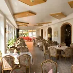 Pappelhof Szálloda Weidenbach