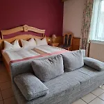 Pappelhof 2*