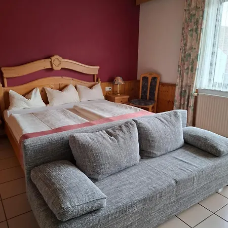 Pappelhof 2*